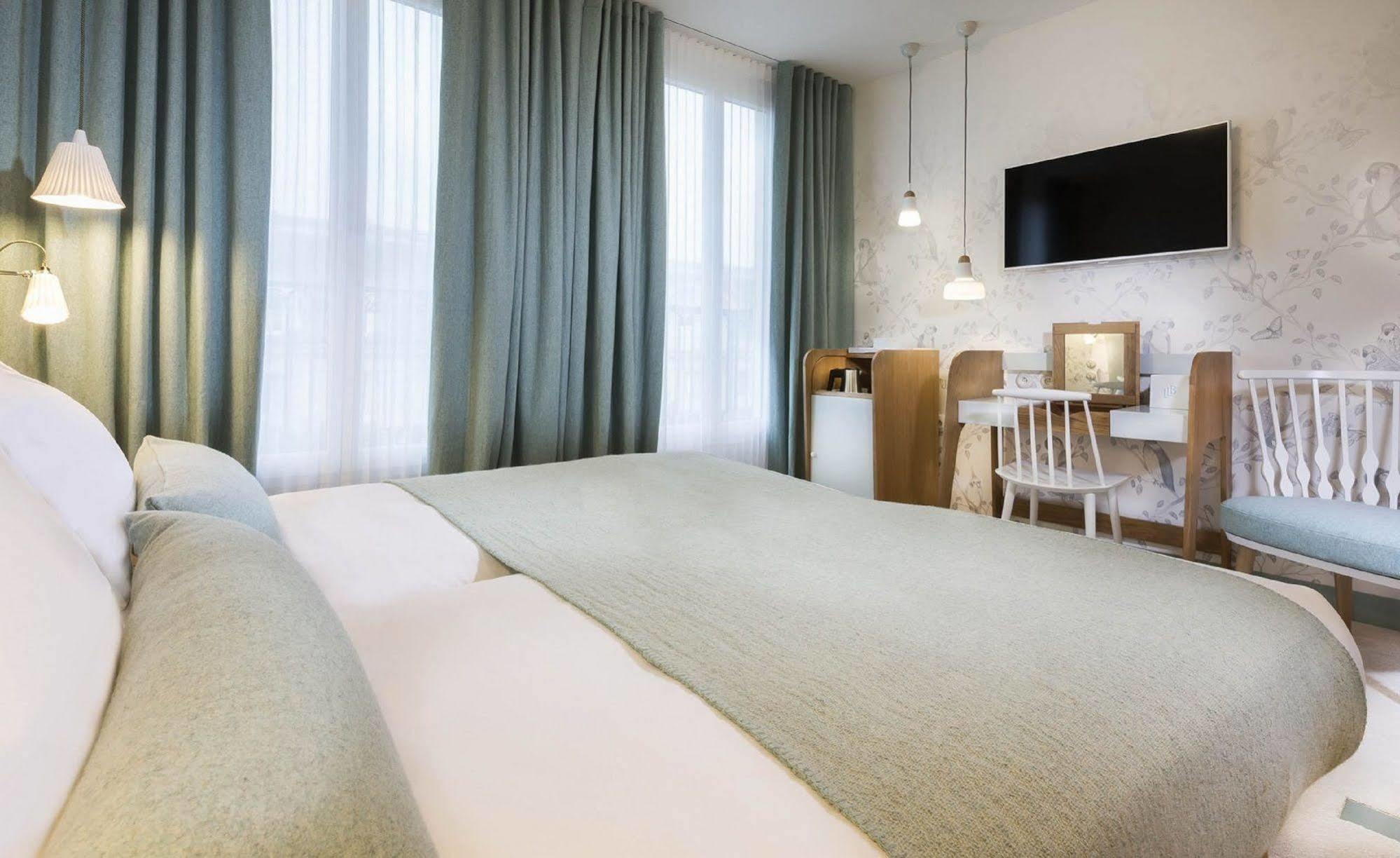 Hotel Le Lapin Blanc Париж Екстер'єр фото